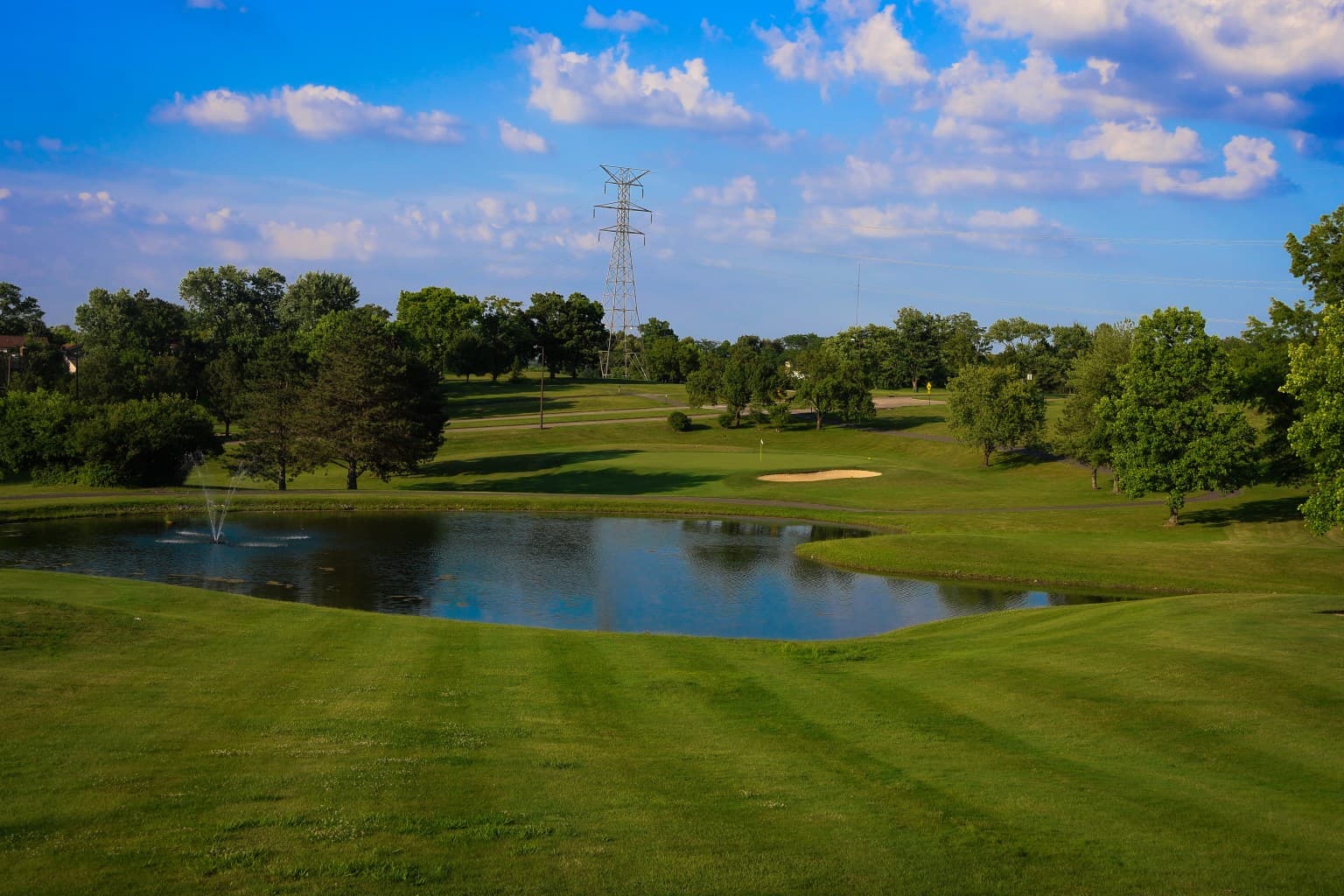 Beckett Ridge course panorama from the back nine